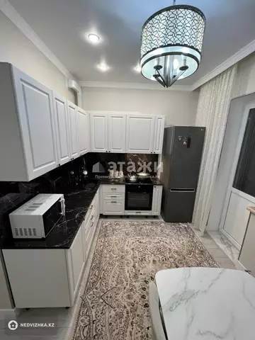 2-комнатная квартира, этаж 8 из 8, 58 м²