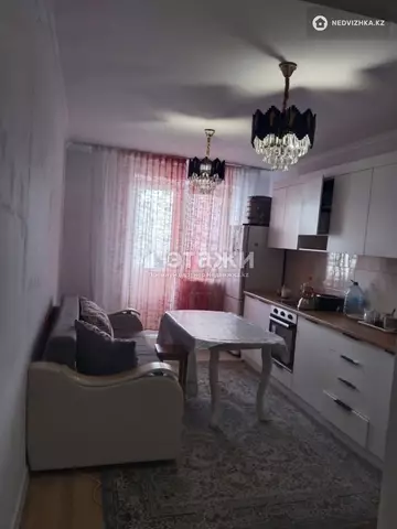 2-комнатная квартира, этаж 13 из 15, 60 м²