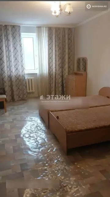 2-комнатная квартира, этаж 2 из 5, 64 м²