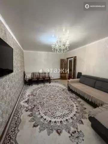 3-комнатная квартира, этаж 4 из 6, 87 м²