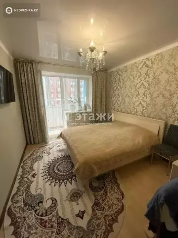 3-комнатная квартира, этаж 4 из 6, 87 м²