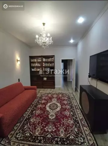 3-комнатная квартира, этаж 4 из 9, 100 м²