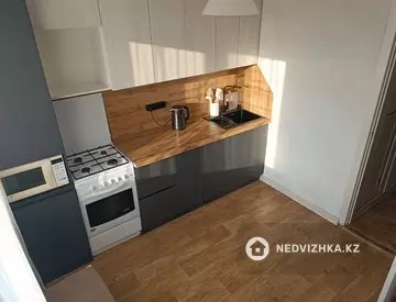 1-комнатная квартира, этаж 8 из 9, 36 м²
