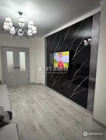 2-комнатная квартира, этаж 4 из 18, 55 м²