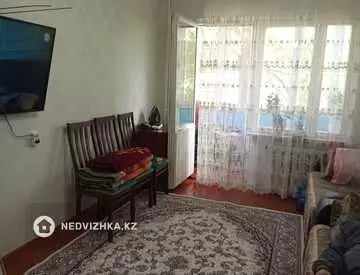 2-комнатная квартира, этаж 4 из 5, 48 м²