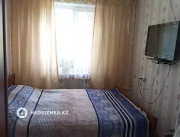 2-комнатная квартира, этаж 4 из 5, 48 м²