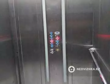 2-комнатная квартира, этаж 5 из 12, 68 м²