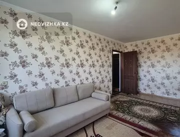 1-комнатная квартира, этаж 4 из 5, 30 м²