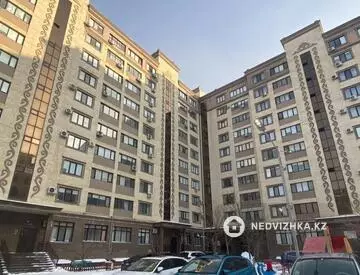 3-комнатная квартира, этаж 4 из 9, 90 м²