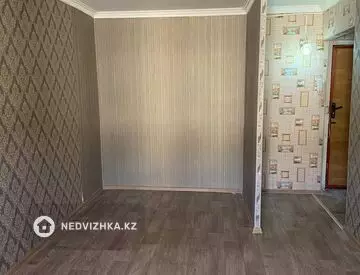 1-комнатная квартира, этаж 4 из 5, 36 м²