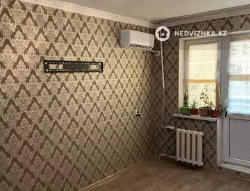 1-комнатная квартира, этаж 4 из 5, 36 м²