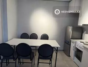 2-комнатная квартира, этаж 2 из 12, 49 м², на длительный срок
