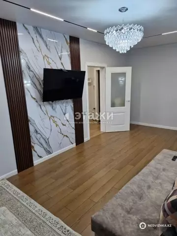 1-комнатная квартира, этаж 7 из 12, 42 м²
