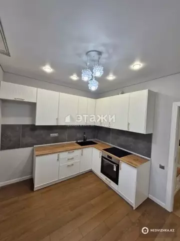 1-комнатная квартира, этаж 7 из 12, 42 м²