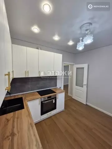 1-комнатная квартира, этаж 7 из 12, 42 м²