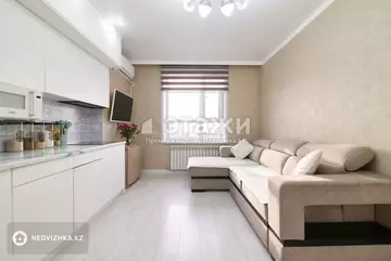 3-комнатная квартира, этаж 10 из 18, 61 м²