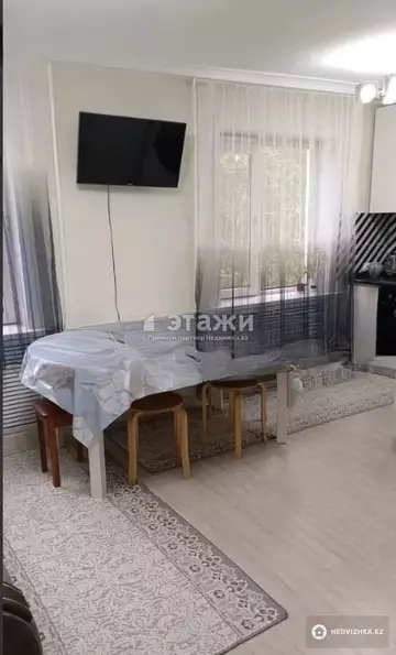 3-комнатная квартира, этаж 2 из 5, 64 м²
