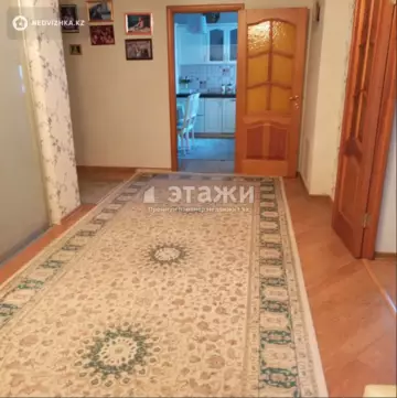 3-комнатная квартира, этаж 2 из 9, 109 м²