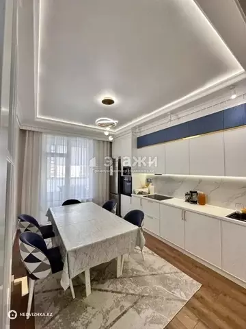 2-комнатная квартира, этаж 4 из 24, 65 м²