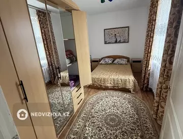 2-комнатная квартира, этаж 4 из 5, 54 м²