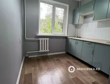 2-комнатная квартира, этаж 3 из 4, 44 м²