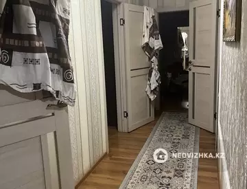 3-комнатная квартира, этаж 2 из 10, 93 м²