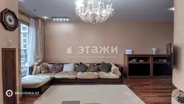 4-комнатная квартира, этаж 5 из 7, 160 м², на длительный срок