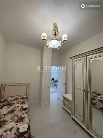 3-комнатная квартира, этаж 3 из 12, 65 м², на длительный срок