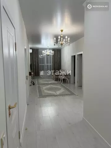 3-комнатная квартира, этаж 3 из 12, 65 м², на длительный срок
