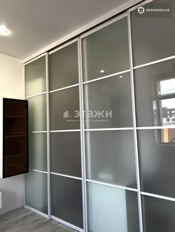 2-комнатная квартира, этаж 13 из 17, 55 м²