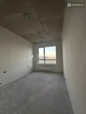 3-комнатная квартира, этаж 7 из 9, 82 м²