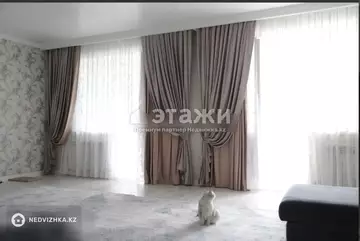 3-комнатная квартира, этаж 4 из 9, 124 м²