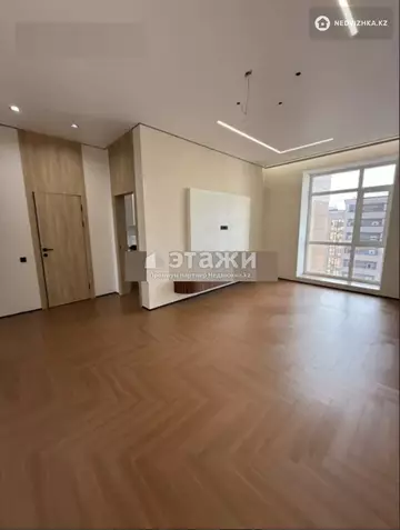3-комнатная квартира, этаж 12 из 12, 80 м²