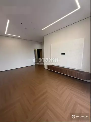 3-комнатная квартира, этаж 12 из 12, 80 м²