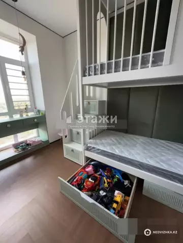 3-комнатная квартира, этаж 12 из 12, 80 м²