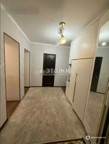 2-комнатная квартира, этаж 5 из 12, 64 м²