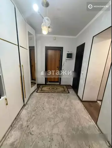 2-комнатная квартира, этаж 5 из 12, 64 м²