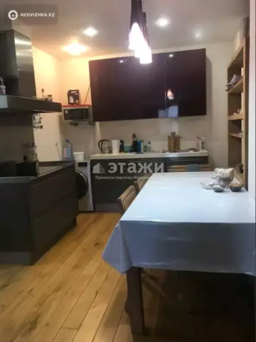 2-комнатная квартира, этаж 7 из 20, 70 м²