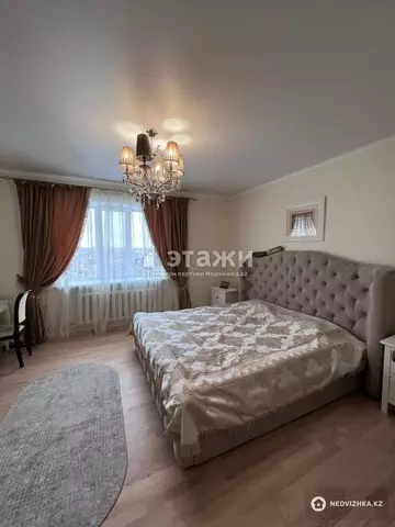 3-комнатная квартира, этаж 9 из 9, 90 м²
