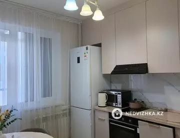 1-комнатная квартира, этаж 7 из 22, 45 м², посуточно