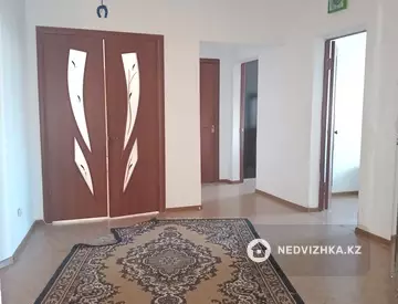 3-комнатная квартира, этаж 8 из 9, 87 м²