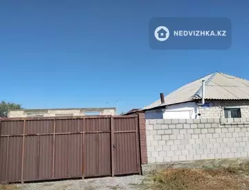 5-комнатный дом, 10 соток, 90 м²