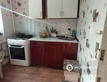1-комнатная квартира, этаж 2 из 5, 32 м²
