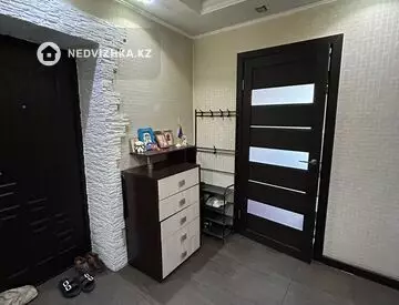2-комнатная квартира, этаж 2 из 4, 54 м²