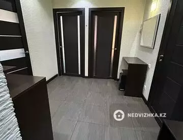 2-комнатная квартира, этаж 2 из 4, 54 м²