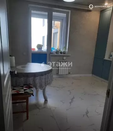 3-комнатная квартира, этаж 6 из 9, 81 м²