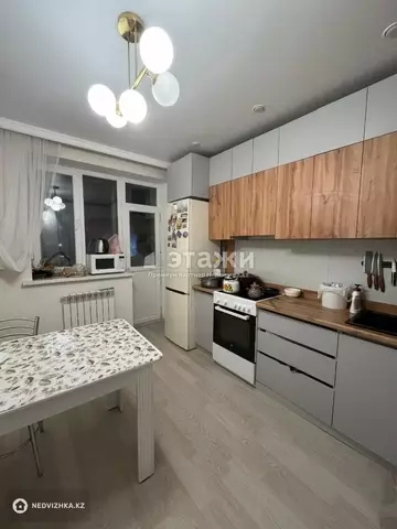 2-комнатная квартира, этаж 3 из 9, 65 м²