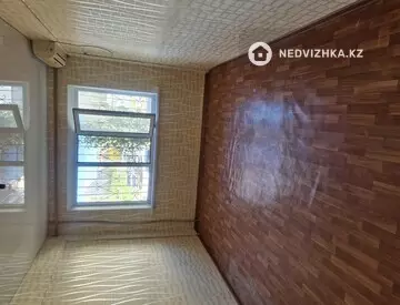 3-комнатная квартира, этаж 1 из 5, 57 м²