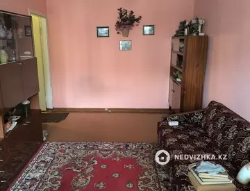 2-комнатная квартира, этаж 4 из 4, 44 м²