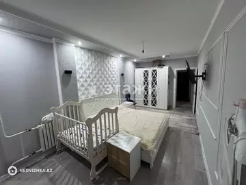 3-комнатная квартира, этаж 5 из 13, 100 м²
